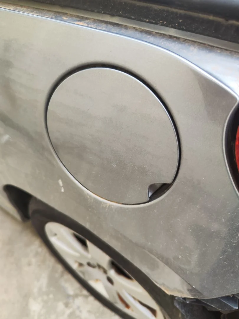 Foto de TAPA EXTERIOR COMBUSTIBLE PEUGEOT 207 CC CABRIO-COUPÉ 1.6 16V (120 CV / 88 KW)