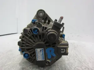 Foto de ALTERNADOR HYUNDAI ACCENT (MC) 1.5 CRDi CAT (110 CV / 81 KW) referencia 373002A110 foto 7