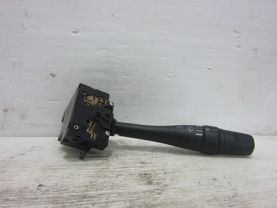 Foto de MANDO LIMPIA NISSAN MICRA (K11) 1.0 16V CAT (54 CV / 40 KW) referencia 36928B