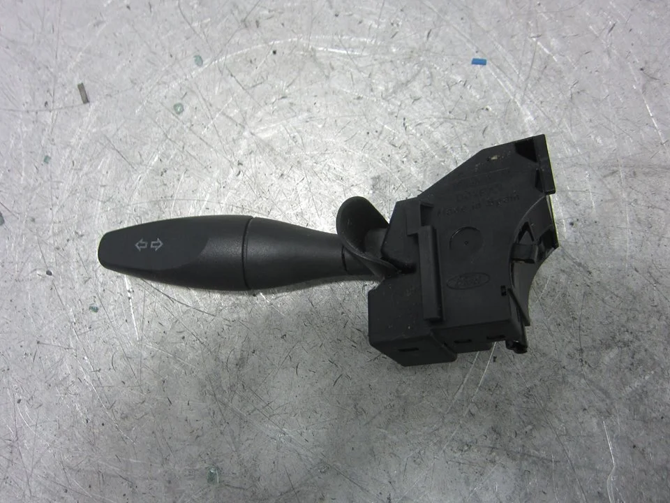 Foto de MANDO INTERMITENTES FORD FIESTA (CB1) 1.4 TDCi CAT (68 CV / 50 KW) referencia 1S7T13335AE