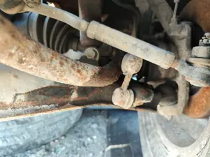 Foto de BRAZO SUSPENSION DELANTERO IZQUIERDO HYUNDAI TERRACAN (HP) 2.9 CRDi CAT (150 CV / 110 KW)