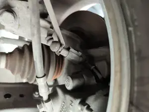 Foto de MANGUETA DELANTERA IZQUIERDA SKODA OCTAVIA BERLINA (1U2) 1.9 TDI (101 CV / 74 KW) referencia 1J0407256AG foto 4
