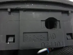 Foto de INTERRUPTOR JAGUAR S-TYPE (03.1999) 3.0 V6 24V CAT (238 CV / 175 KW) referencia 9B242AD foto 3