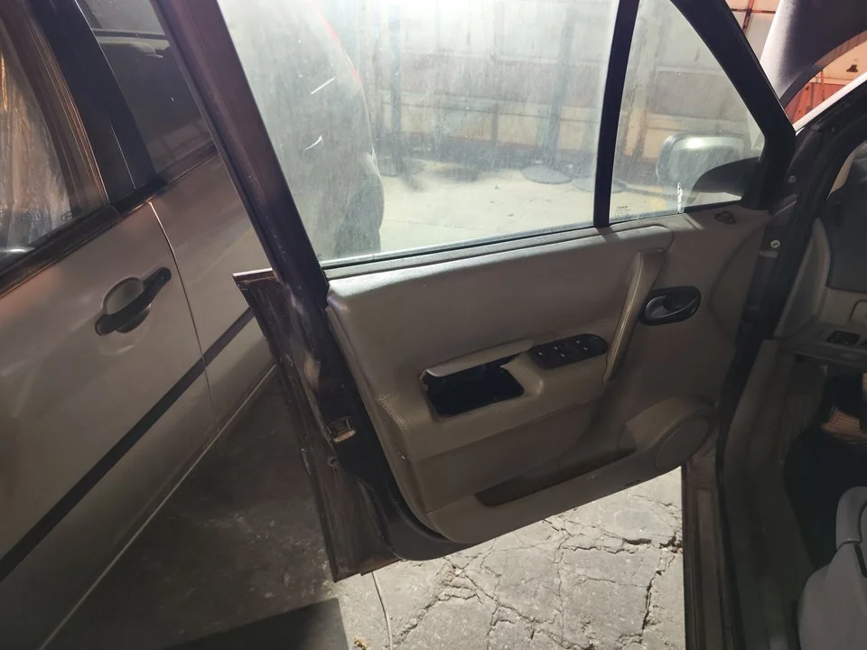 Foto de ELEVALUNAS DELANTERO IZQUIERDO RENAULT SCENIC II (JM) 1.9 dCi Diesel (120 CV / 88 KW) referencia 8200646841