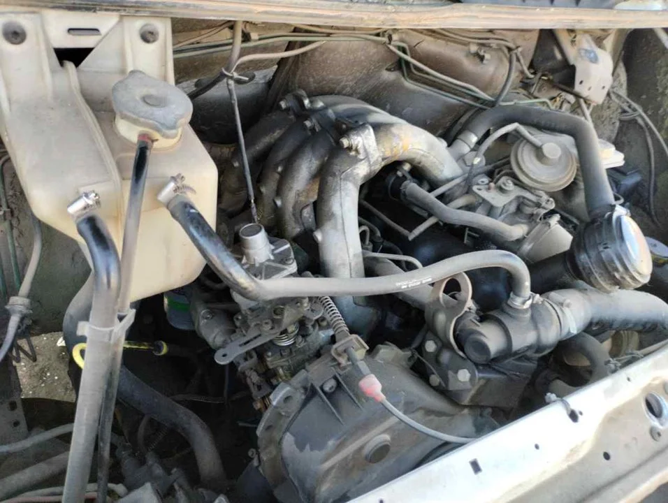 Foto de NO IDENTIFICADO FORD TRANSIT FURGÓN (CY/DY)(1986) 2.5 Diesel (80 CV / 59 KW)