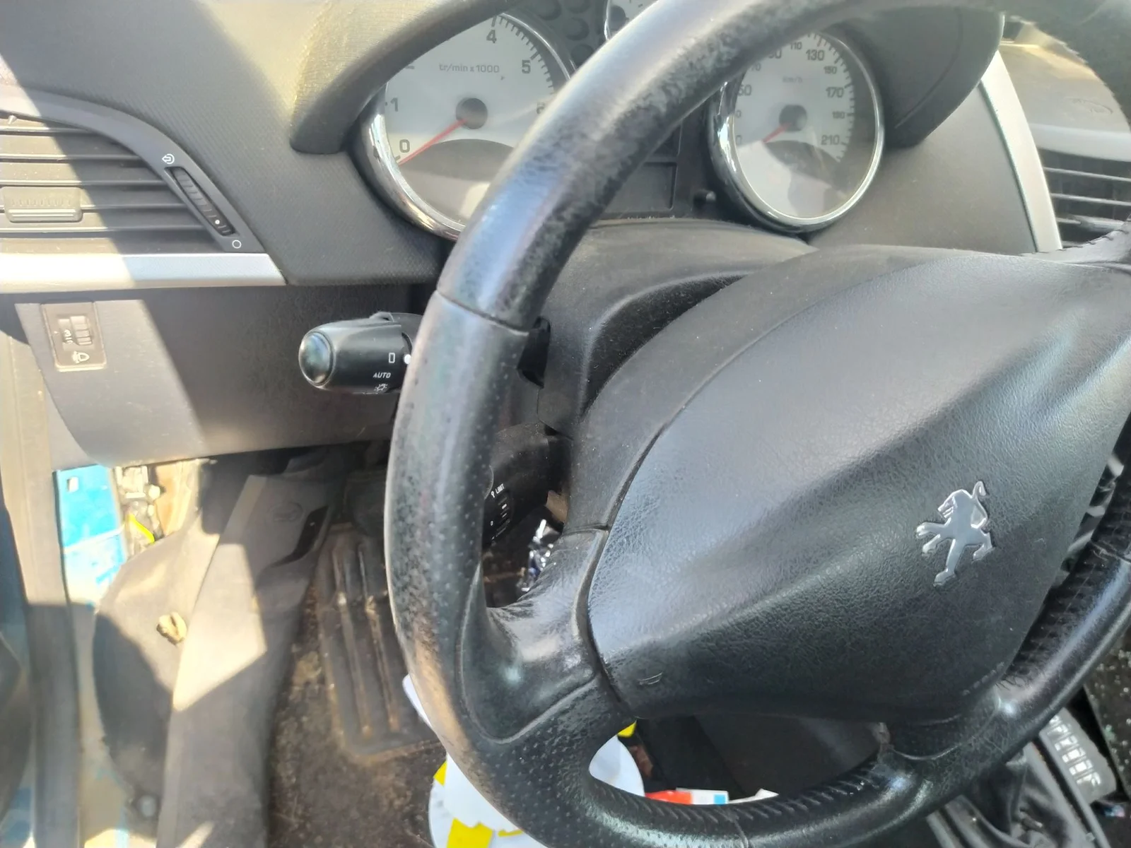 Foto de MANDO LUCES PEUGEOT 207 1.6 16V CAT (109 CV / 80 KW)