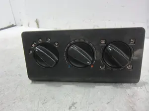 Foto de MANDO CALEFACCION / AIRE ACONDICIONADO SEAT IBIZA (6K1) 1.4 16V (101 CV / 74 KW) referencia 6K0819045