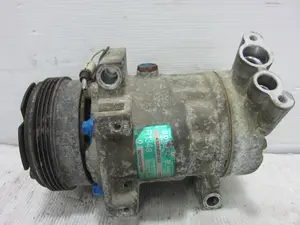 Foto de COMPRESOR AIRE ACONDICIONADO RENAULT CLIO II FASE I (B/CB0) referencia 8200037058 foto 3
