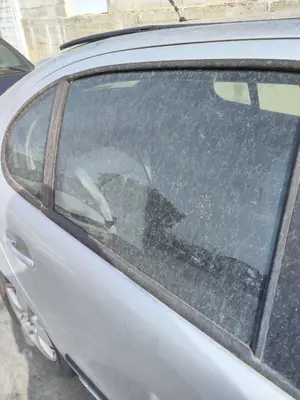 Foto de LUNA TRASERA DERECHA SEAT LEON (1M1) 1.6  (101 CV / 74 KW) referencia 1M0845206A