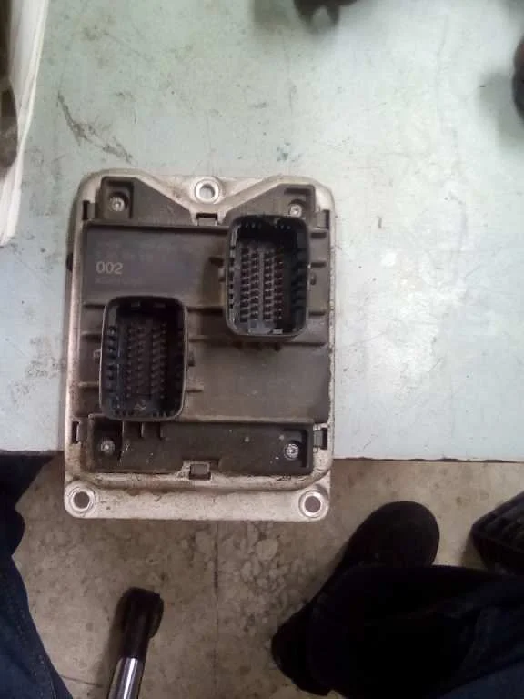 Foto de CENTRALITA MOTOR UCE FIAT BRAVA (182) 1.2 16V CAT (82 CV / 60 KW) referencia 1037359910