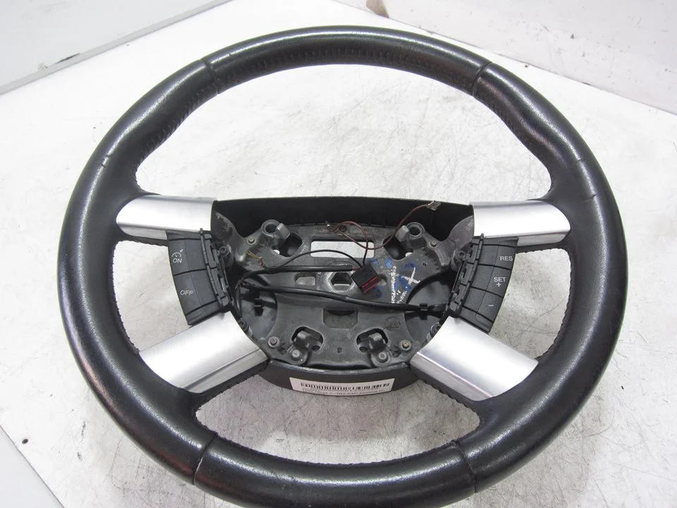 Foto de VOLANTE FORD FOCUS C-MAX (CAP)(2003) 1.8 TDCi Turbodiesel CAT (116 CV / 85 KW) referencia 602556700B