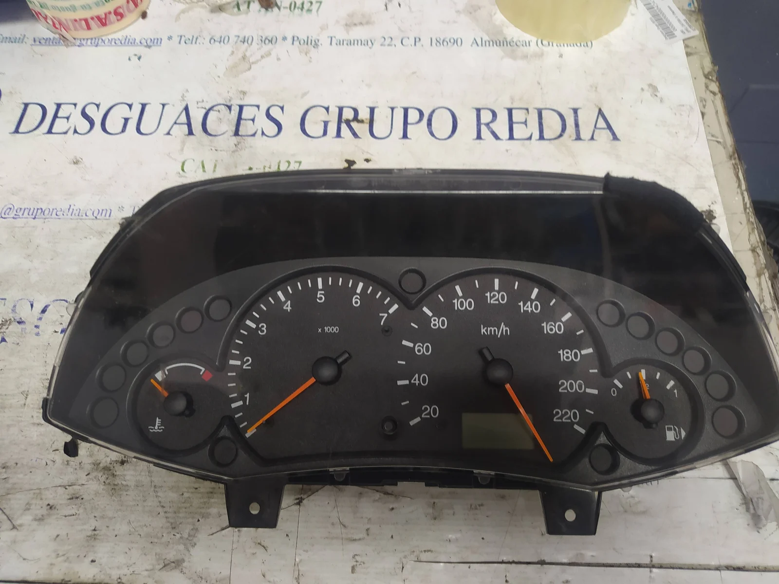Foto de CUADRO INSTRUMENTOS FORD FOCUS BERLINA (CAK) 1.6 16V CAT (101 CV / 74 KW) referencia 98AP10849CJ