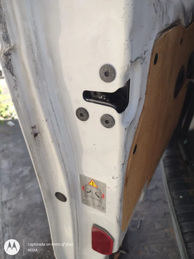 Foto de CERRADURA MALETERO / PORTON RENAULT KANGOO II (F/KW0) 1.5 dCi Diesel FAP (90 CV / 66 KW)