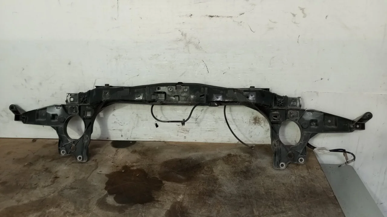 Foto de PANEL FRONTAL PORSCHE CAYENNE (TIPO 92A) 4.8 V8 CAT (400 CV / 294 KW) referencia 7P6805598