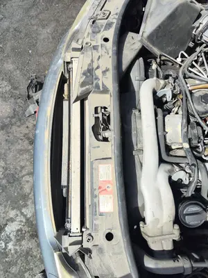 Foto de PANEL FRONTAL AUDI A6 BERLINA (4B2) 2.5 V6 24V TDI (180 CV / 132 KW)