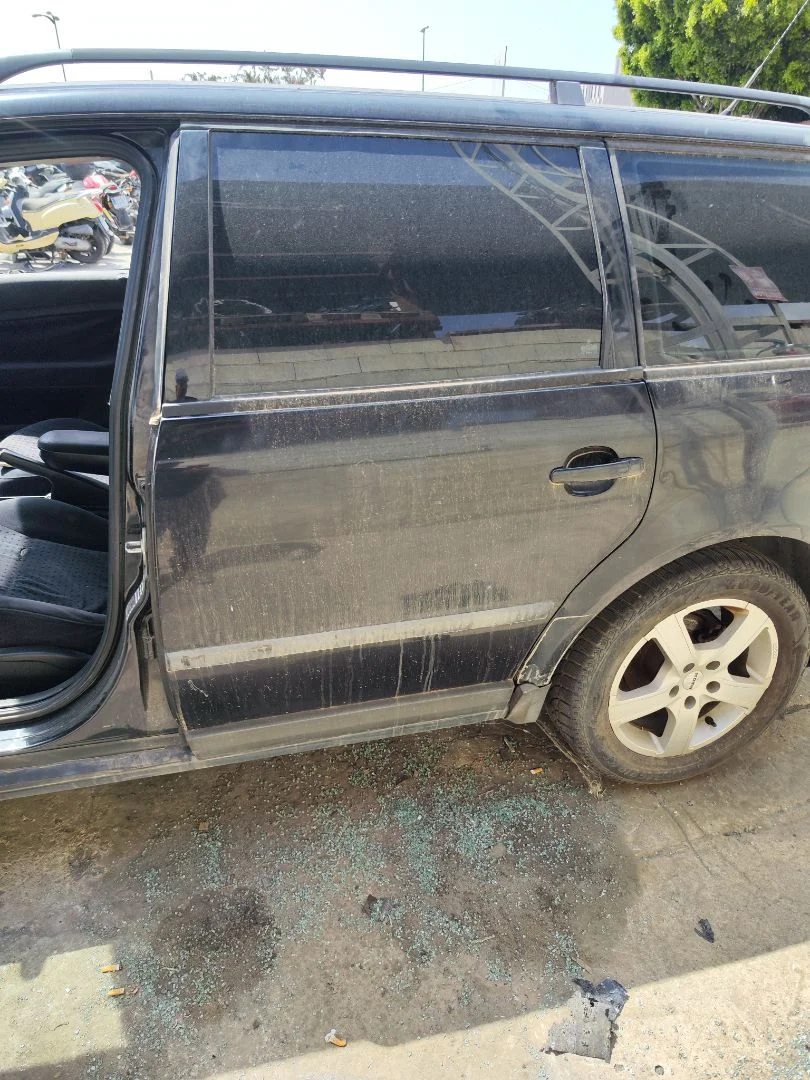 Foto de PUERTA TRASERA IZQUIERDA VOLKSWAGEN PASSAT VARIANT (3B5) 1.9 TDI (110 CV / 81 KW) referencia 3B9833051AC