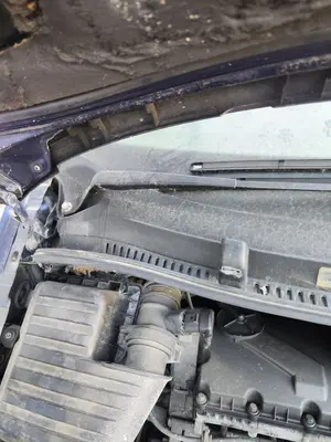Foto de BRAZO LIMPIA DELANTERO DERECHO SEAT ALHAMBRA (7V9) 1.9 TDI (116 CV / 85 KW)