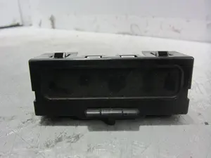 Foto de PANTALLA MULTIFUNCION RENAULT MEGANE I FASE 2 BERLINA (BA0) 1.9 dCi Diesel CAT (102 CV / 75 KW) referencia 8200028364A