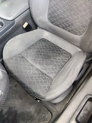 Foto de ASIENTO DELANTERO IZQUIERDO PEUGEOT 3008 1.6 Blue-HDI FAP (120 CV / 88 KW)