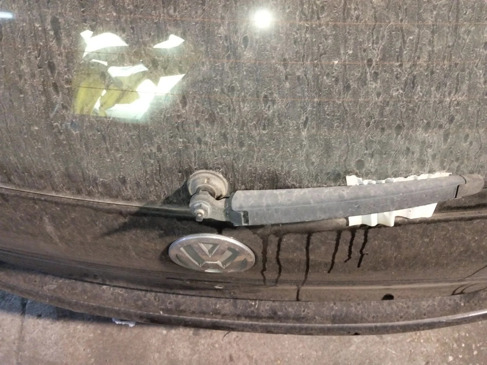 Foto de MOTOR LIMPIA TRASERO VOLKSWAGEN POLO IV (9N1)
