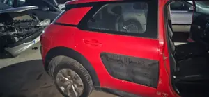 Foto de PUERTA TRASERA DERECHA CITROEN C4 CACTUS 1.2 12V VTi (82 CV / 60 KW) referencia 9801070080