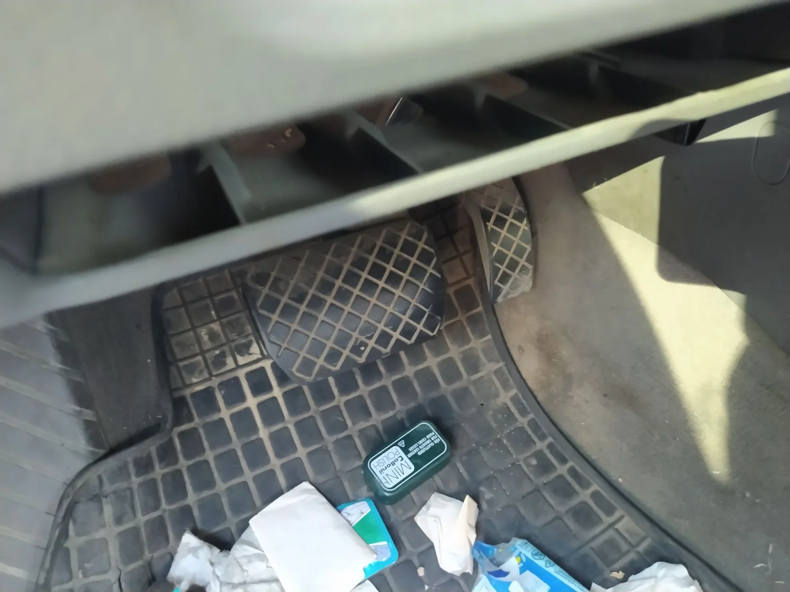 Foto de PEDAL FRENO AUDI A4 AVANT (8E) 1.9 TDI (131 CV / 96 KW) referencia 8E1723140