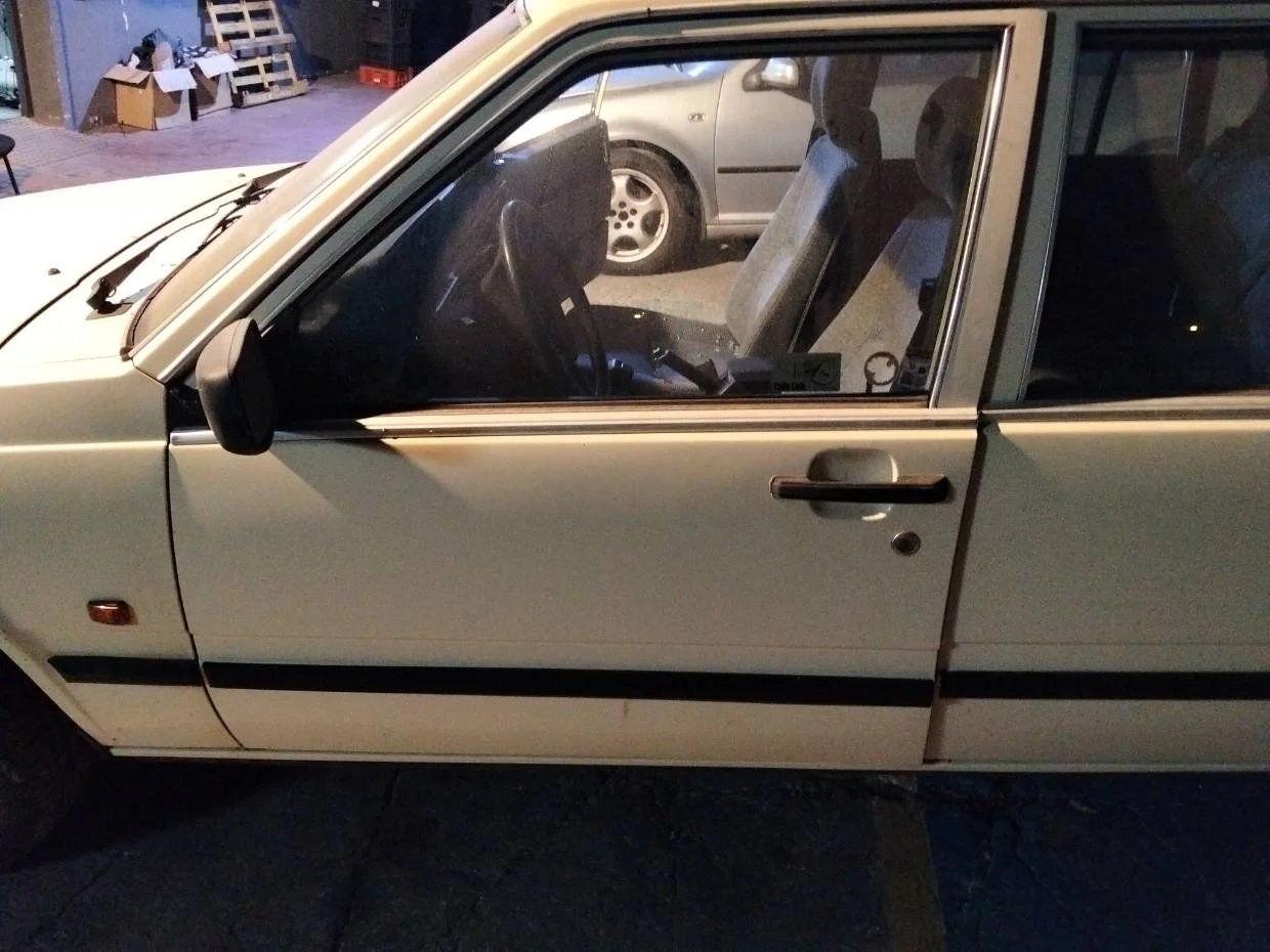 Foto de PUERTA DELANTERA IZQUIERDA VOLVO SERIE 740 BERLINA/FAMILIAR