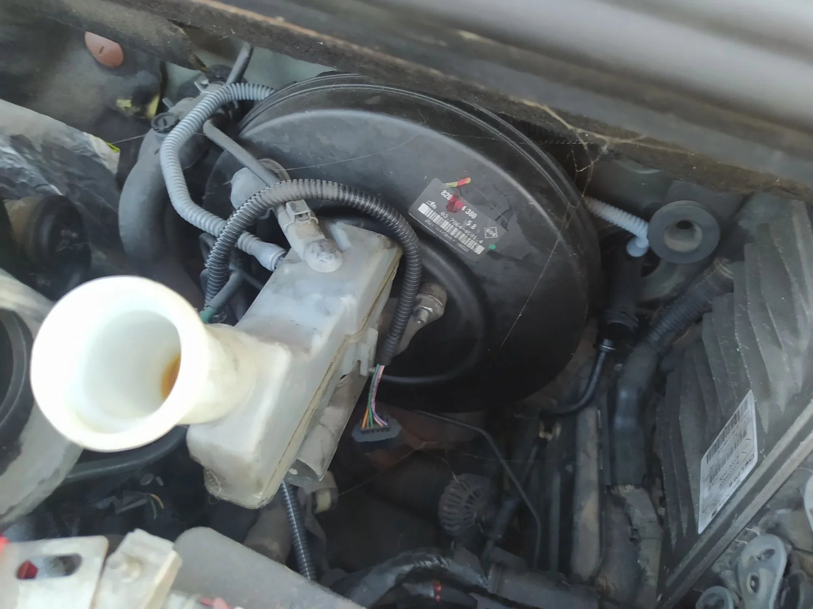Foto de BOMBA FRENO RENAULT CLIO III 1.5 dCi Diesel (68 CV / 50 KW)