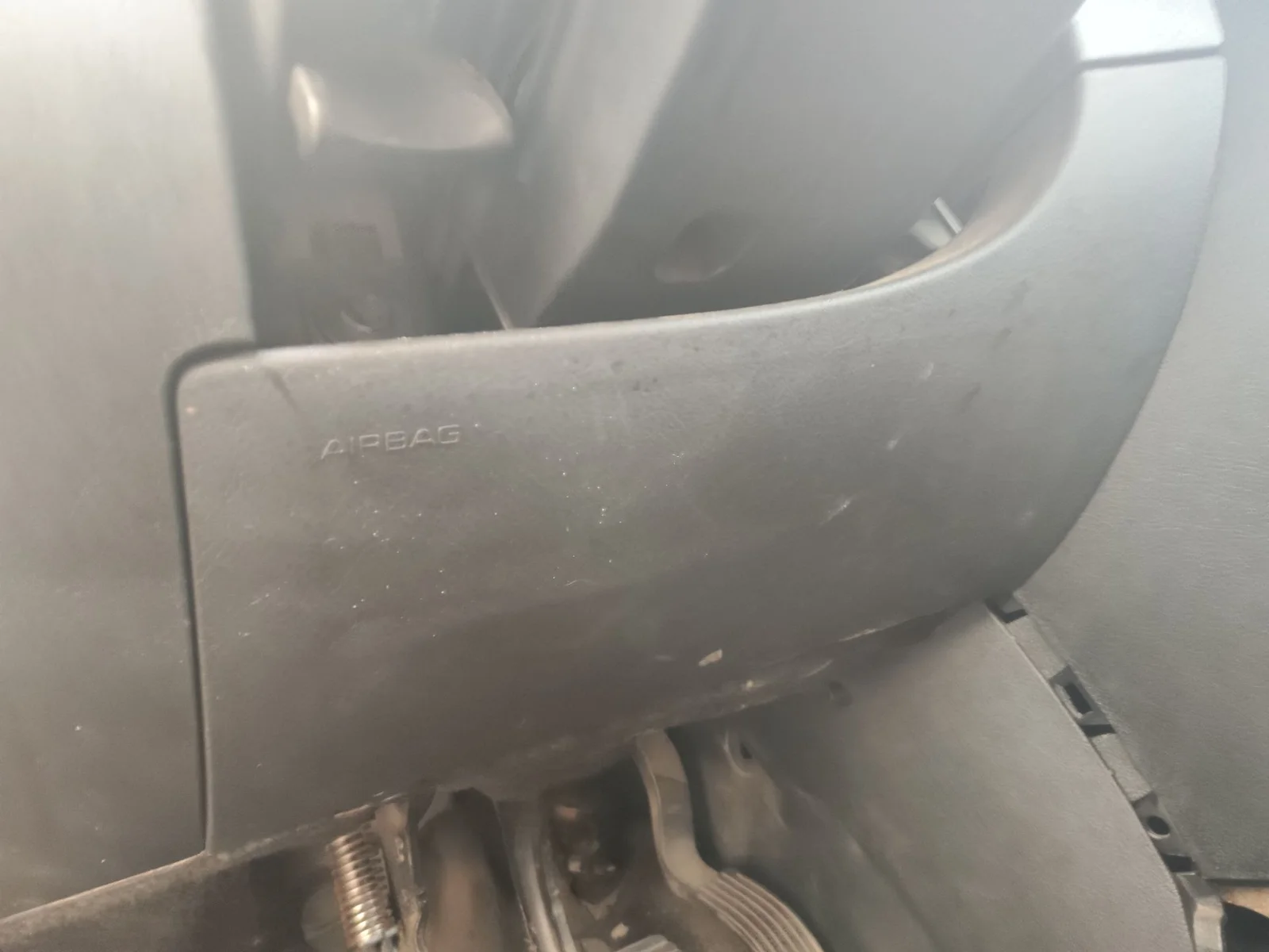 Foto de AIRBAG DE RODILLAS PEUGEOT 207 CC CABRIO-COUPÉ 1.6 16V (120 CV / 88 KW)