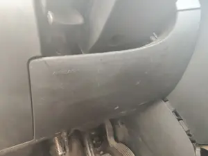 Foto de AIRBAG DE RODILLAS PEUGEOT 207 CC CABRIO-COUPÉ 1.6 16V (120 CV / 88 KW)