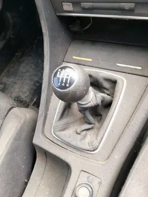 Foto de PALANCA CAMBIO AUDI A4 AVANT (8E) 1.9 TDI (131 CV / 96 KW) referencia 8E0711055R