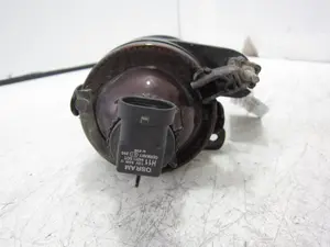 Foto de FARO ANTINIEBLA DERECHO VOLKSWAGEN PASSAT BERLINA (3C2) 2.0 TDI (140 CV / 103 KW) referencia 271274 foto 4