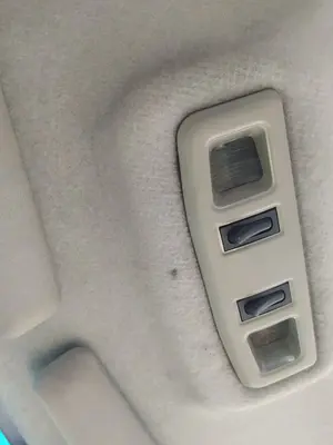 Foto de LUZ INTERIOR MITSUBISHI SPACE STAR (DG0) 1.6 CAT (98 CV / 72 KW)