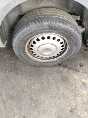 Foto de LLANTA FORD TRANSIT CONNECT (TC7) 1.8 TDCi CAT (110 CV / 81 KW) referencia 5048530