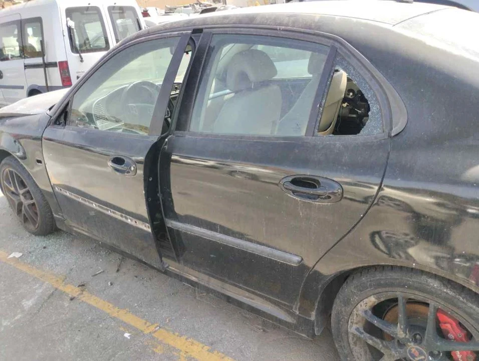 Foto de PUERTA TRASERA IZQUIERDA SAAB 9-3 BERLINA 1.9 TiD CAT (150 CV / 110 KW) referencia 12769493