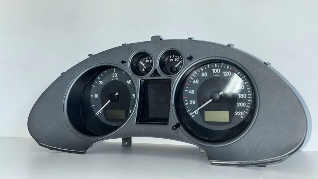 Foto de CUADRO INSTRUMENTOS SEAT CORDOBA BERLINA (6L2) referencia W06L0920