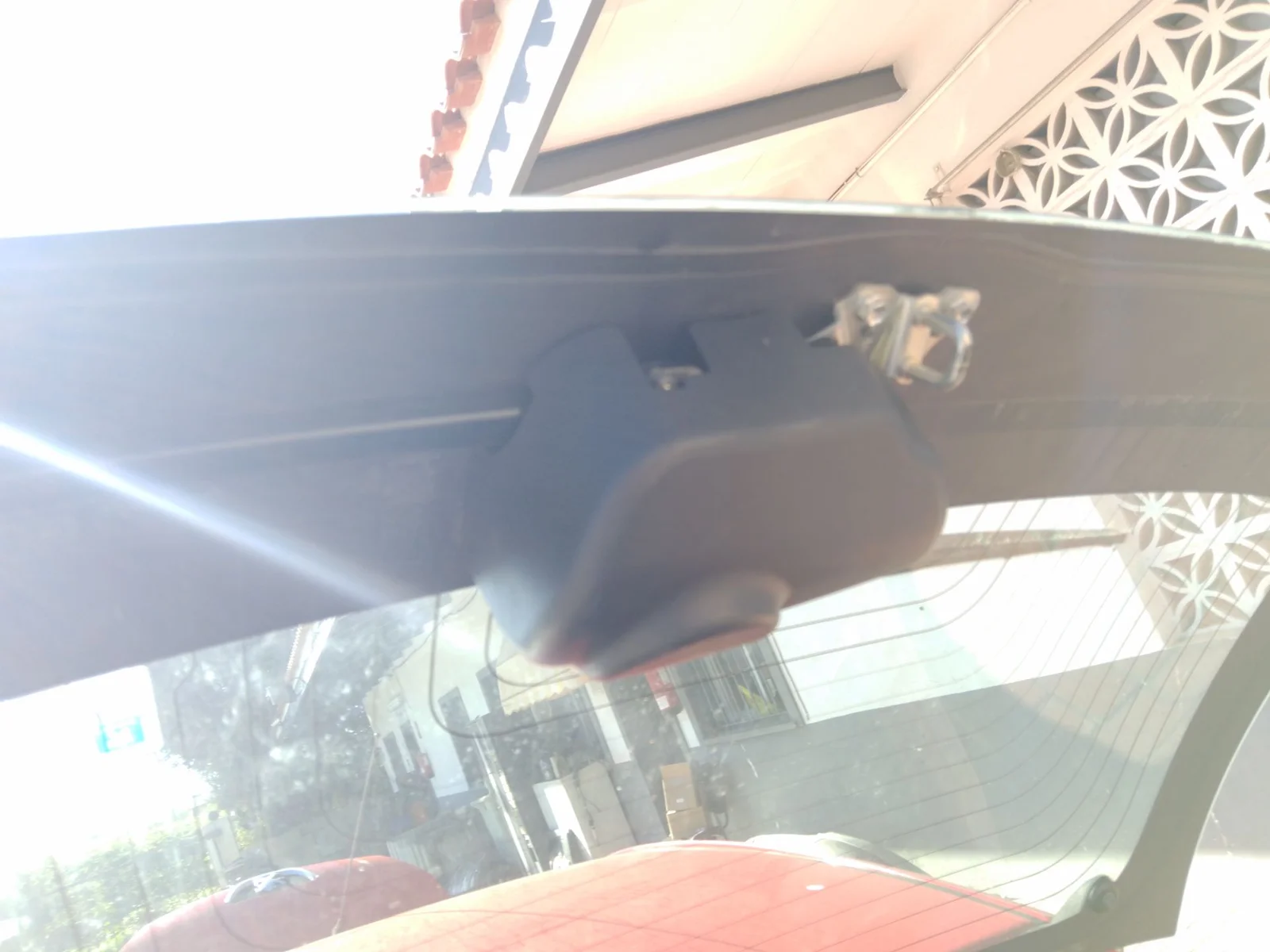 Foto de MOTOR LIMPIA TRASERO PEUGEOT 107 1.0 CAT (384F) (68 CV / 50 KW)