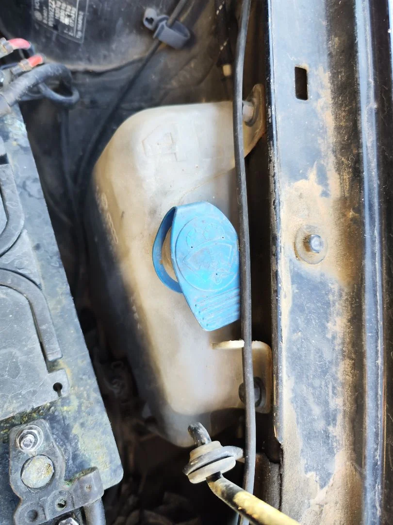 Foto de DEPOSITO LIMPIA VOLKSWAGEN GOLF III (1H1)(11.1991) 1.9 TDI (110 CV / 81 KW)
