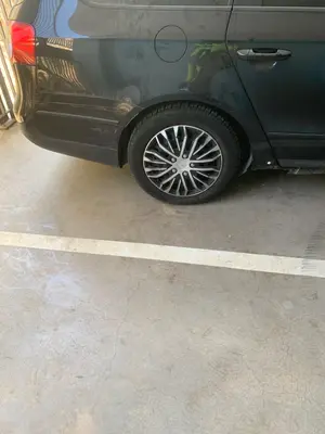 Foto de EJE TRASERO VOLKSWAGEN PASSAT BERLINA (3C2) 2.0 TDI (140 CV / 103 KW) referencia 3C0505235AC foto 2