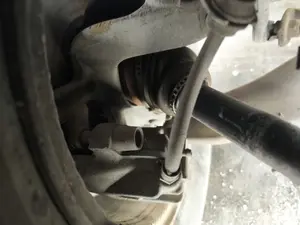Foto de PINZA DE FRENO DELANTERA DERECHA FORD FOCUS BERLINA (CAK) 1.6 16V CAT (101 CV / 74 KW)