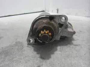 Foto de MOTOR ARRANQUE VOLKSWAGEN POLO IV (9N1) 1.9 SDI (64 CV / 47 KW) referencia 02T911024 foto 5