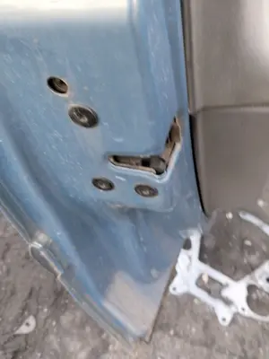 Foto de CERRADURA PUERTA DELANTERA IZQUIERDA RENAULT LAGUNA II (BG0) 1.9 dCi Diesel CAT (101 CV / 74 KW) referencia 8200000661