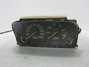 Foto de CUADRO INSTRUMENTOS SEAT IBIZA (6K1) 1.4  (60 CV / 44 KW) referencia 87001323