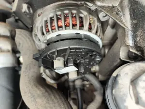 Foto de ALTERNADOR VOLVO S80 BERLINA 2.4 Diesel (131 CV / 96 KW)