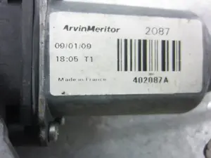 Foto de ELEVALUNAS DELANTERO IZQUIERDO RENAULT KANGOO II (F/KW0) 1.5 dCi Diesel CAT (86 CV / 63 KW) referencia 402087A foto 2