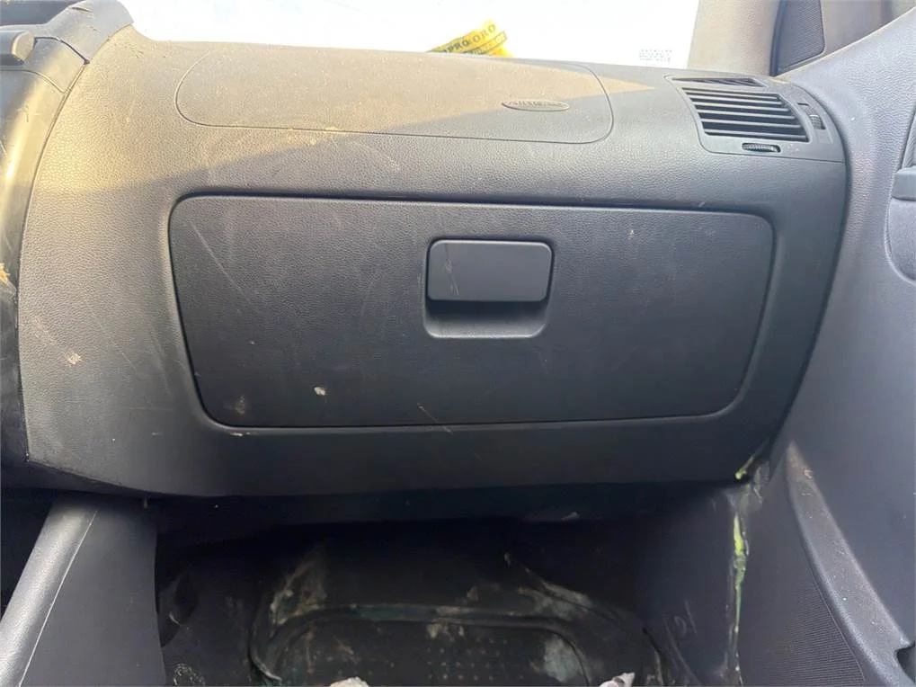 Foto de GUANTERA SEAT CORDOBA BERLINA (6K2)