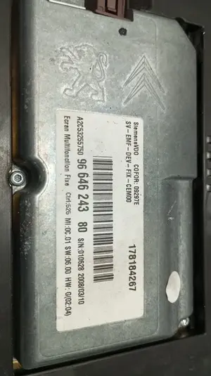 Foto de CUADRO INSTRUMENTOS CITROEN GRAND C4 PICASSO 1.8 (125 CV / 92 KW) referencia 9664624380 foto 4