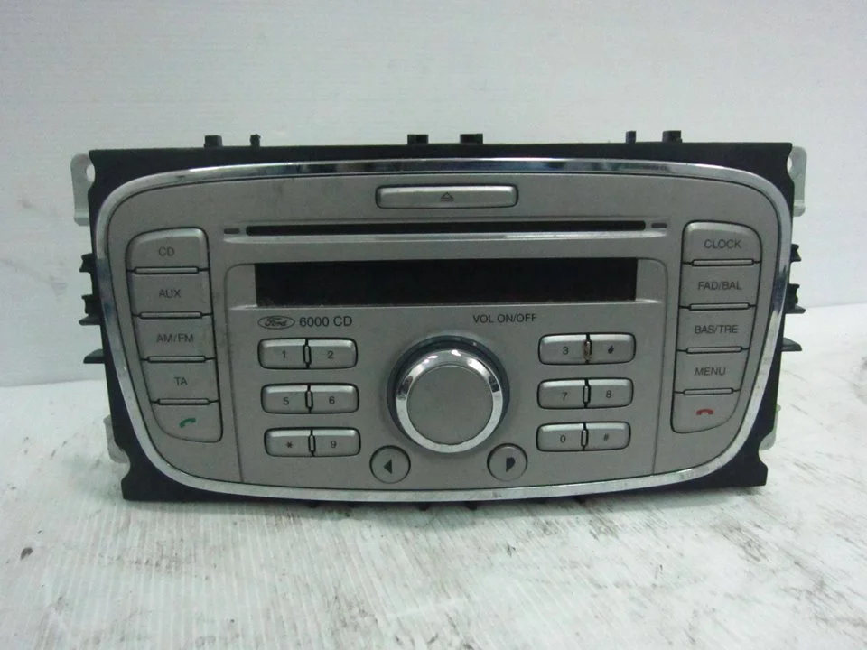 Foto de SISTEMA AUDIO / RADIO CD FORD FOCUS II (1.6 (90 CV / 66 KW) diesel) referencia 8M5T18C815AB