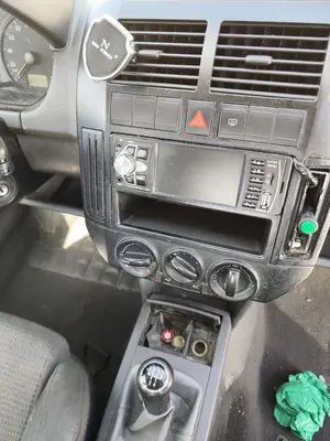 Foto de SISTEMA AUDIO / RADIO CD VOLKSWAGEN POLO IV (9N1) 1.4 16V (75 CV / 55 KW)