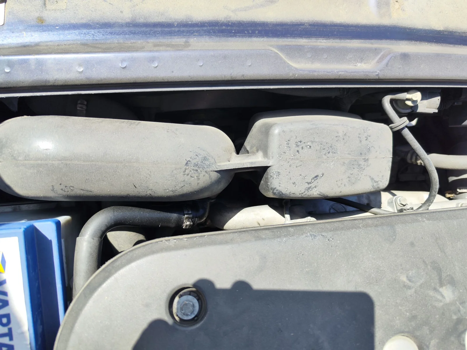 Foto de CAJA FILTRO AIRE ALFA ROMEO 156 SPORTWAGON 2.4 JTD CAT (175 CV / 129 KW)